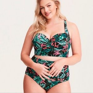 TORRID green palm and bird of paradise bikini, 0X.